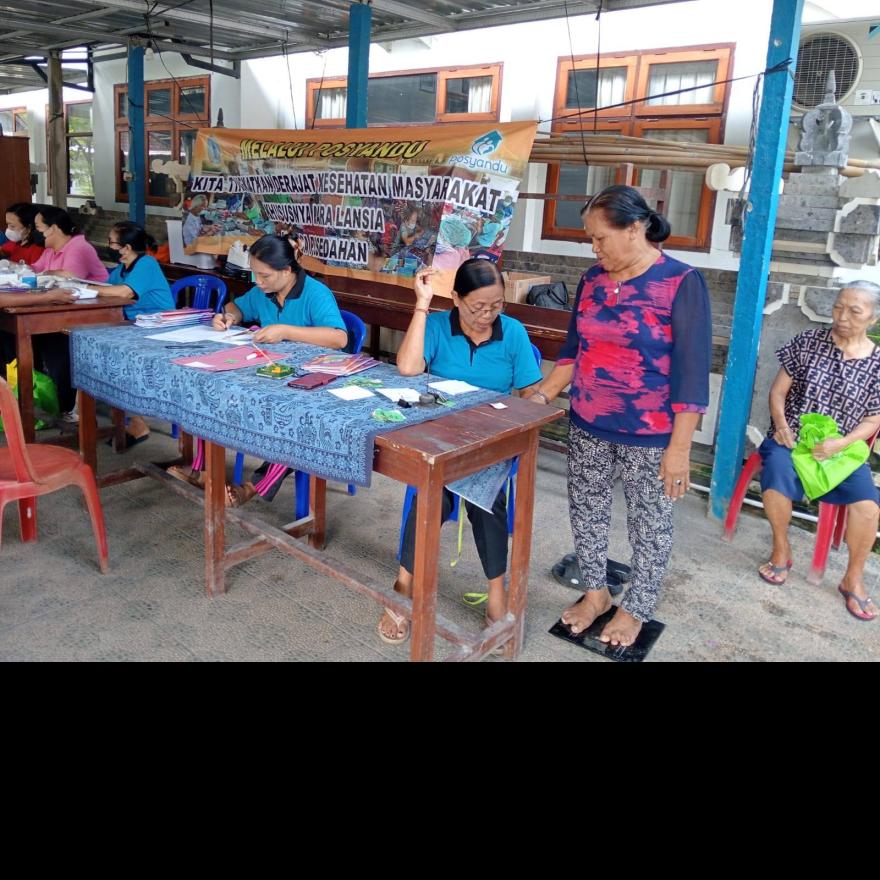 Giat  Posyandu Lansia yang bersinergi dengan Puskesmas Manggis II